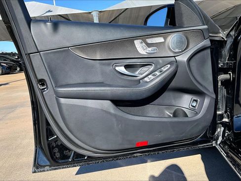 Used 2019 Mercedes-Benz C 300 4MATIC Sedan image 24
