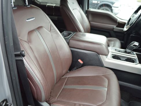 Used 2016 Ford F150 Platinum w/ Equipment Group 701A Luxury image 22