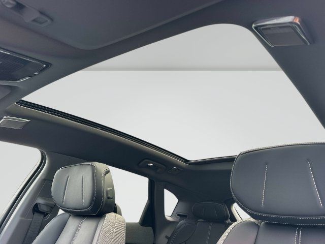 New 2027 Cadillac Optiq Luxury RWD image 9