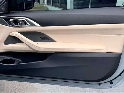 Used 2025 BMW M440i Coupe w/ Premium Package image 24