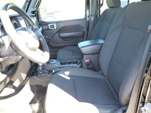 Used 2021 Jeep Gladiator Sport image 21