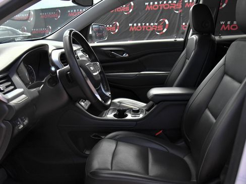 Used 2023 GMC Acadia SLT FWD image 18