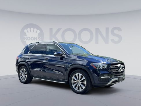 Used 2021 Mercedes-Benz GLE 450 4MATIC w/ Premium Package image 2