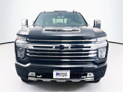 Used 2022 Chevrolet Silverado 2500 High Country AWD/4WD image 2
