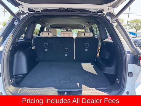 Used 2023 Jeep Grand Cherokee Limited w/ Trailer Tow Prep Group (B) AWD/4WD image 10