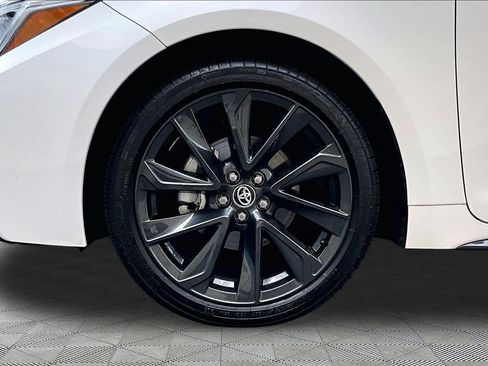 Used 2024 Toyota Corolla SE FWD image 11
