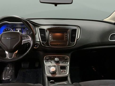 Used 2015 Chrysler 200 Limited w/ Convenience Group image 16