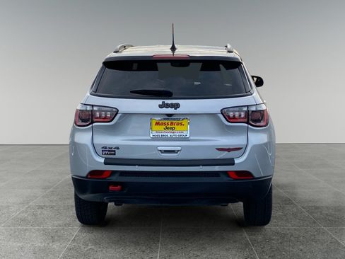 Used 2024 Jeep Compass Trailhawk AWD/4WD image 4