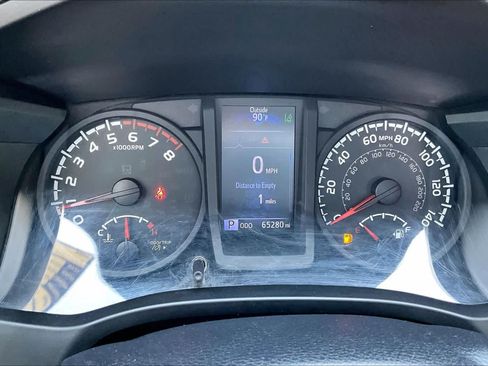 Used 2019 Toyota Tacoma SR AWD/4WD image 22