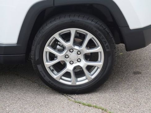 Used 2023 Jeep Compass Latitude AWD/4WD image 27