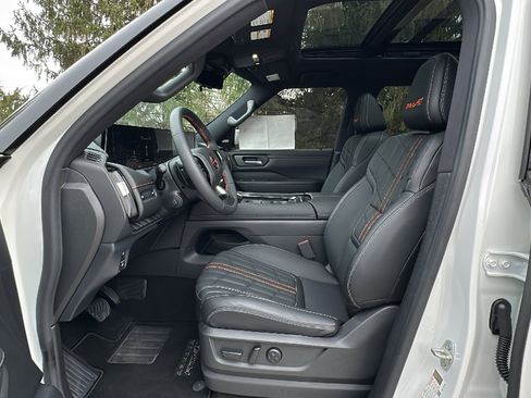 New 2026 Nissan Armada PRO-4X image 8