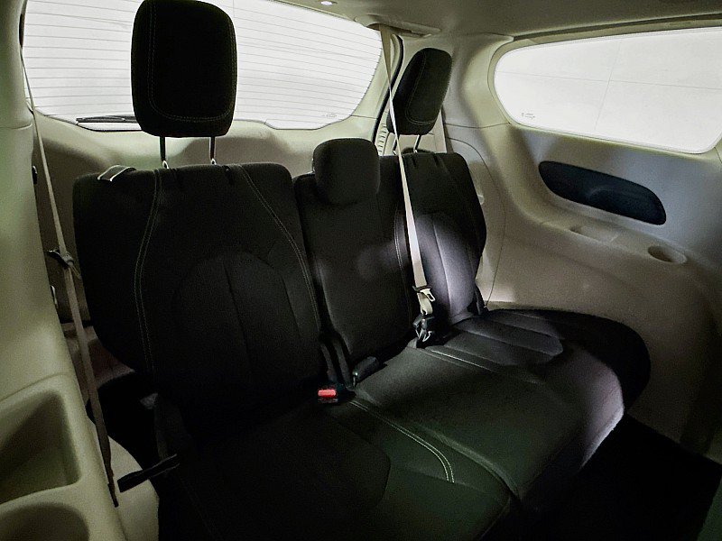 Used 2023 Chrysler Voyager LX FWD image 25