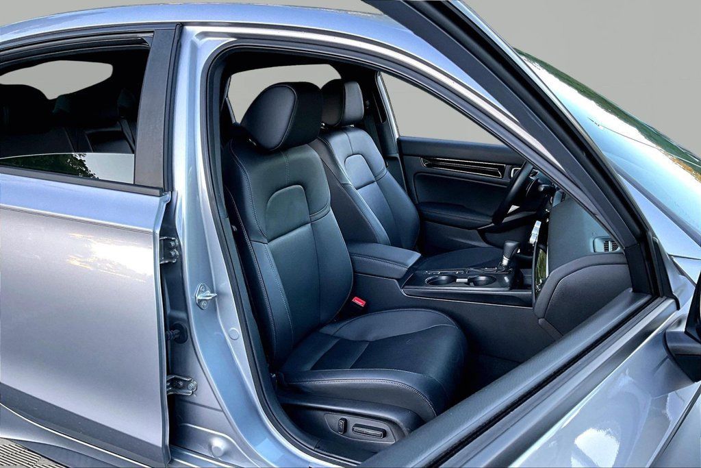 Used 2025 Honda Civic Sport Touring image 22