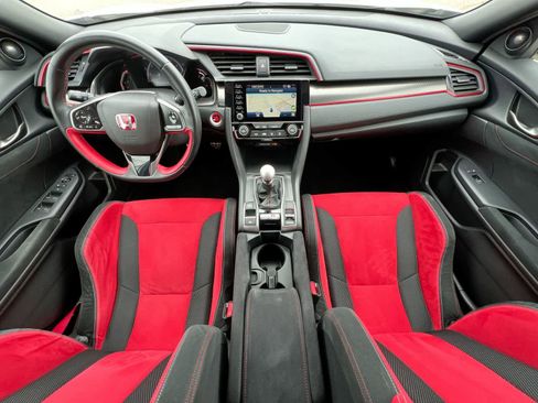 Used 2019 Honda Civic Type R image 16