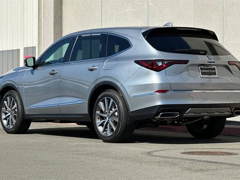 Certified 2025 Acura MDX w/ Technology Package image 7