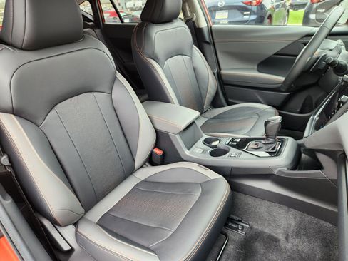 Used 2024 Subaru Crosstrek 2.5i Limited w/ Crosstrek Mirror Package image 14