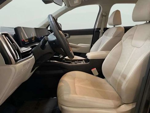 Used 2025 Kia Sorento S AWD/4WD image 36