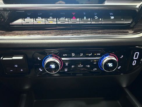 Used 2024 GMC Sierra 1500 Elevation w/ Preferred Package image 16