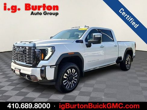 Certified 2024 GMC Sierra 2500 Denali Ultimate w/ Max Trailering Package AWD/4WD image 3