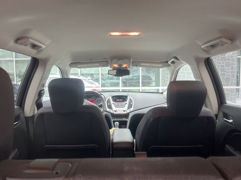 Used 2017 GMC Terrain SLE image 14