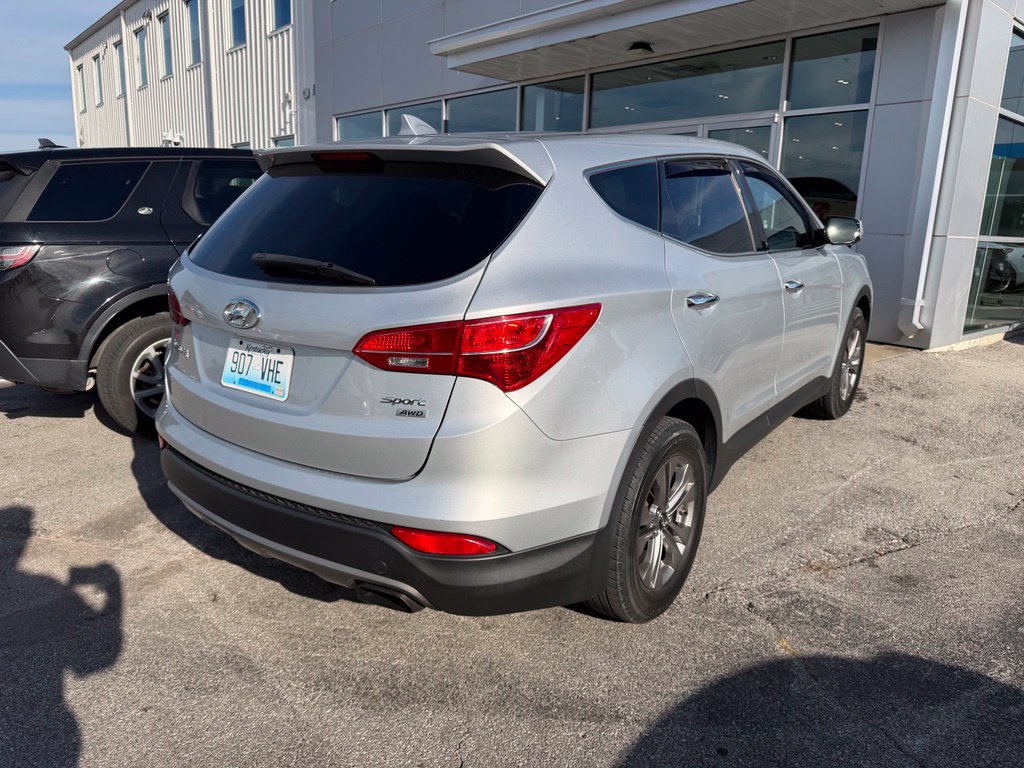 Used 2016 Hyundai Santa Fe Sport AWD/4WD image 3
