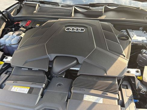 Certified 2023 Audi Q8 Premium Plus AWD/4WD image 37