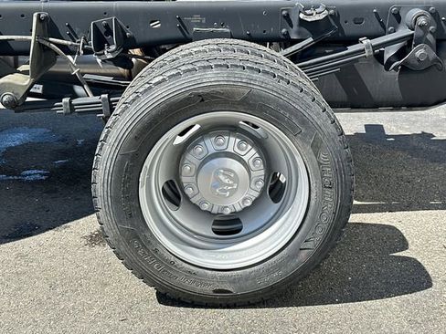 New 2026 RAM 5500 Tradesman AWD/4WD image 7