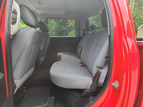 Used 2014 RAM 2500 Tradesman w/ Chrome Appearance Group AWD/4WD image 28