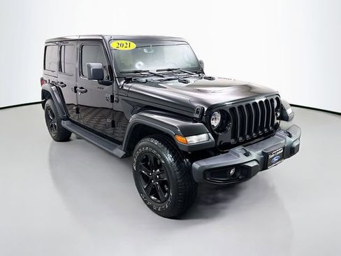 Used 2021 Jeep Wrangler Unlimited Sahara AWD/4WD image 1