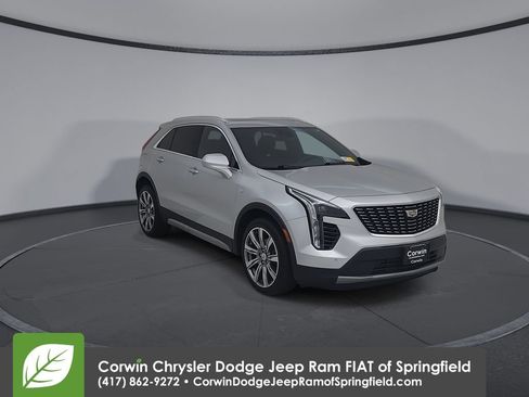 Used 2019 Cadillac XT4 Premium Luxury w/ Driver Assist Package AWD/4WD image 2