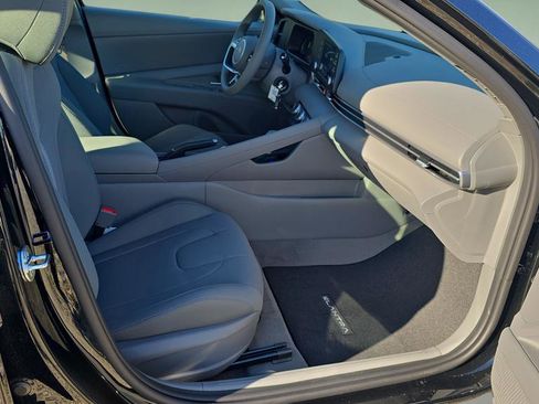 New 2026 Hyundai Elantra SE w/ Cargo Package FWD image 13