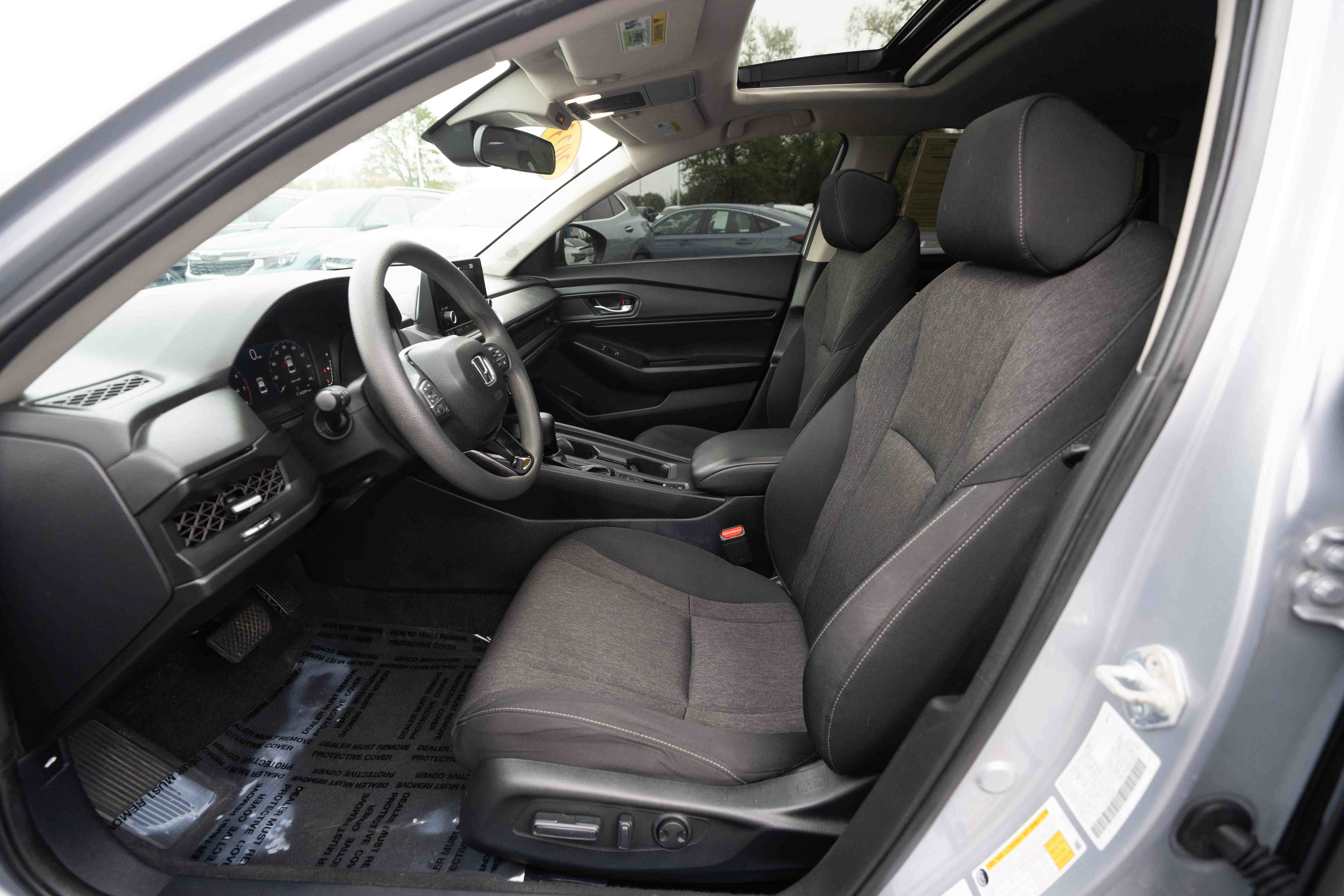 Used 2023 Honda Accord EX image 9