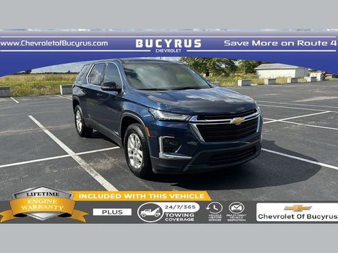 Used 2022 Chevrolet Traverse LS FWD image 1