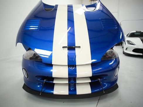 Used 1997 Dodge Viper GTS RWD image 19