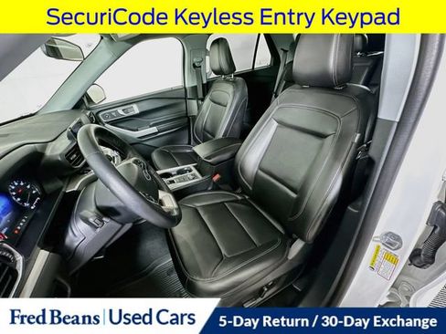 Certified 2023 Ford Explorer XLT w/ Equipment Group 202A AWD/4WD image 27