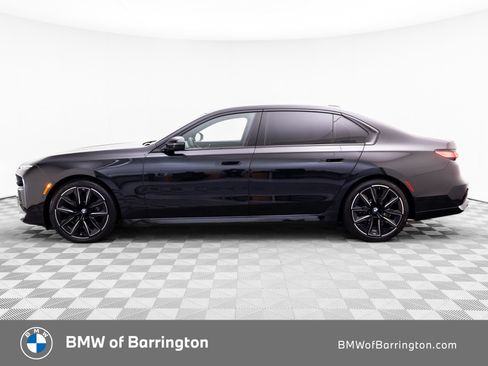 Used 2025 BMW 760i xDrive AWD/4WD image 2