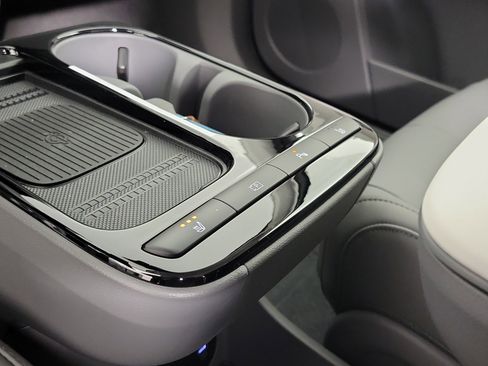 New 2026 Hyundai Ioniq 5 SEL image 28