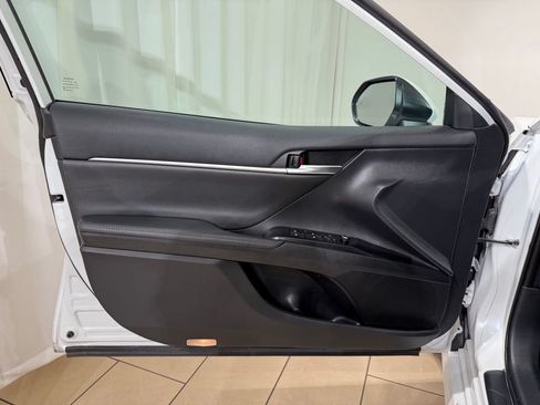 Certified 2020 Toyota Camry XLE w/ Carpet Mat Package FWD image 14