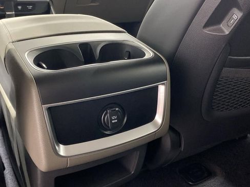 New 2026 Kia Carnival image 23