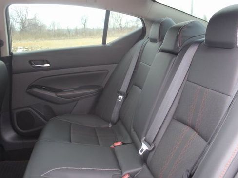 Used 2025 Nissan Altima 2.5 SR w/ SR Premium Package image 27