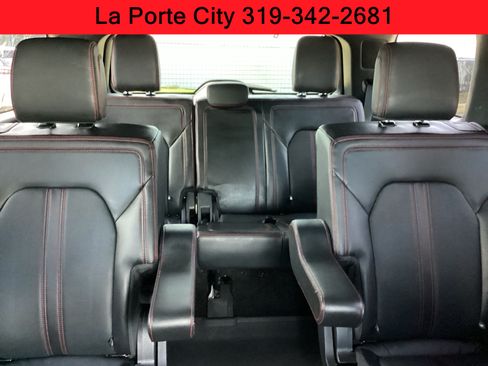 Used 2022 Ford Expedition Limited AWD/4WD image 6