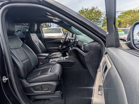 Used 2023 Ford Explorer ST w/ Equipment Group 401A AWD/4WD image 19