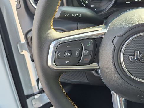 Used 2024 Jeep Wrangler Unlimited Sahara AWD/4WD image 19