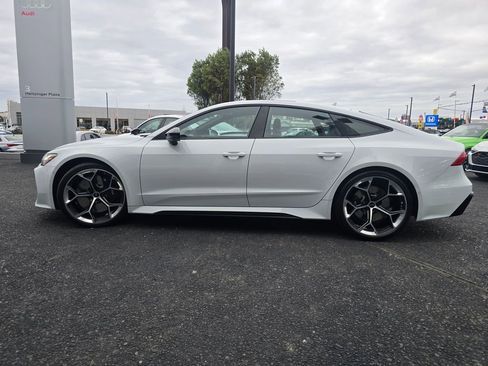 Used 2024 Audi RS 7 Performance image 36