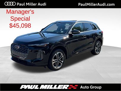 Used 2025 Audi Q5 Premium w/ Convenience Package