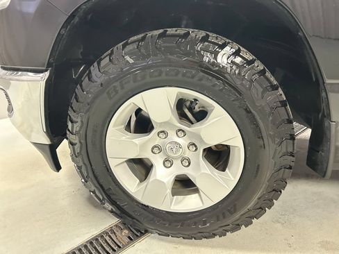 Used 2023 RAM 1500 Big Horn AWD/4WD image 9