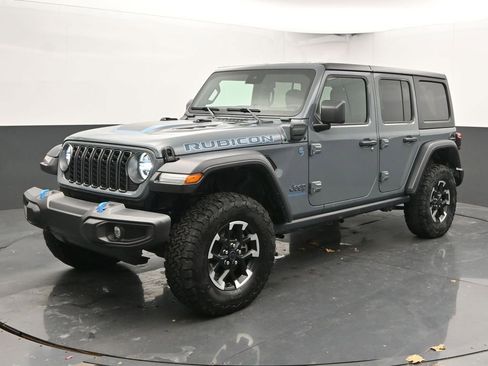 Used 2024 Jeep Wrangler Unlimited Rubicon 4xe image 6