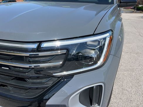 New 2026 Volkswagen Atlas Peak Edition AWD/4WD image 9
