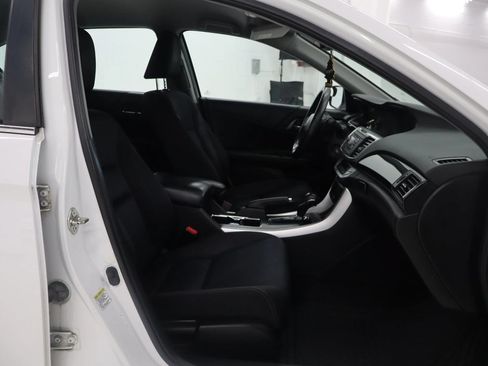 Used 2014 Honda Accord Sport image 13