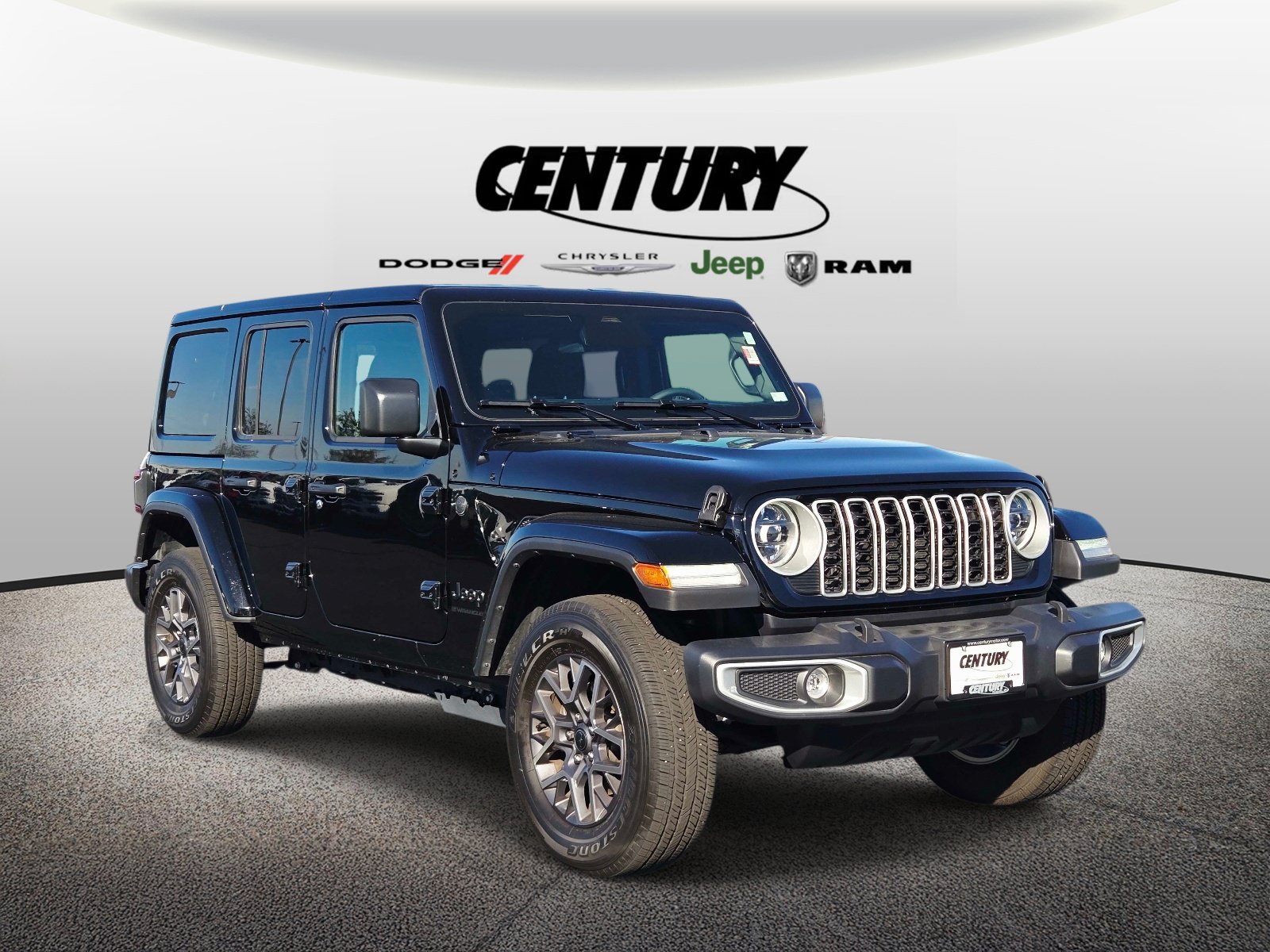 Used 2026 Jeep Wrangler Unlimited Sahara AWD/4WD image 1